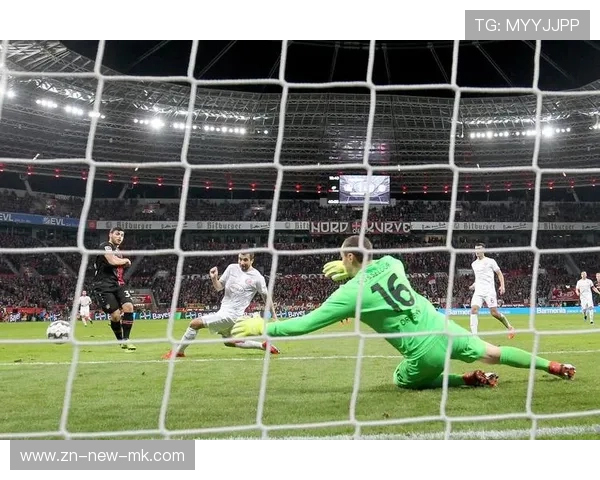 勒沃库森中路渗透形成多次射门